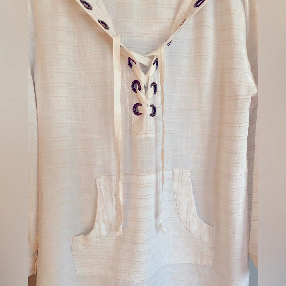 L*Space Love Letters Tunic Size Medium - Picture 5 of 9